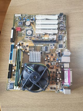 Placa Base ASUS Micro ATX + Memoria RAM