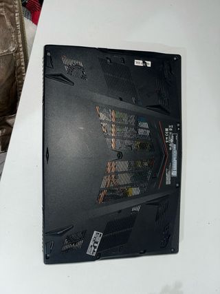 Portátil MSI GE63 8SG 2070