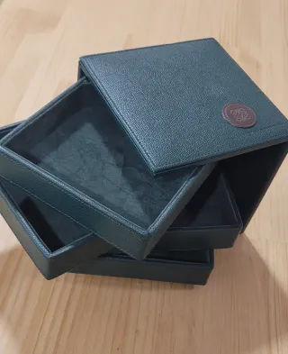 Joyero con cajones verde