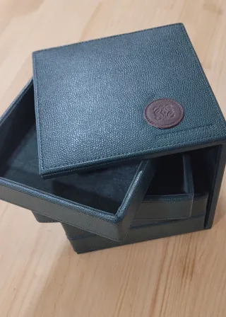 Joyero con cajones verde