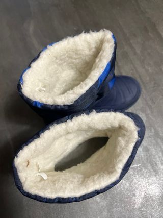 Botas de nieve azules con forro