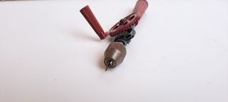 Trapano a mano vintage con punta