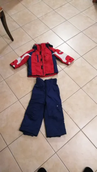 Completo sci bambino rosso e blu 3/4 anni