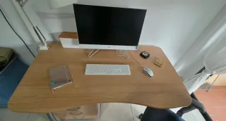 Mesa escritorio madera y aluminio profesional