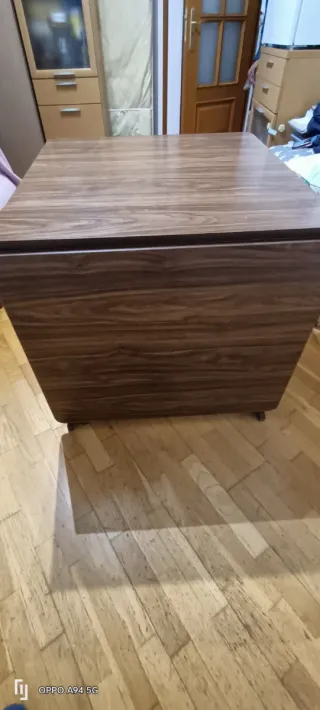 Mesa plegable de madera