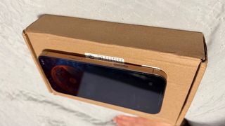 iPhone 16 Pro Max 256GB Dorado