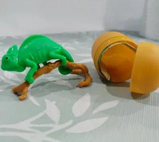 Camaleón Kinder Sorpresa