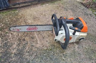 Motosierra Stihl MS 201T.