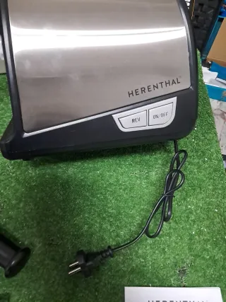 Tritacarne elettrico HERENTHAL 450W