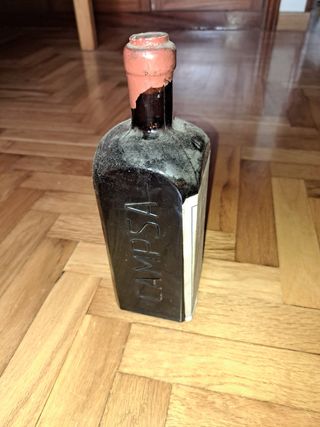 Botella CAMPSA antigua