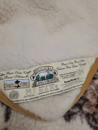 Manta de lana virgen con estampado floral