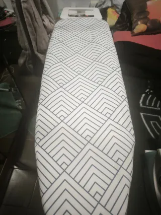 Tabla de planchar y plancha