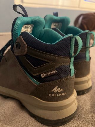 Botas de montaña talla 37 usadas 1 vez WATERPROOF