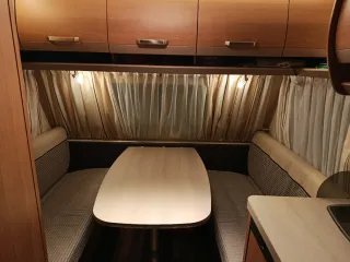 Caravana Knaus 400 LKK 2 ambientes