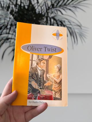 Libro Oliver Twist de Charles Dickens