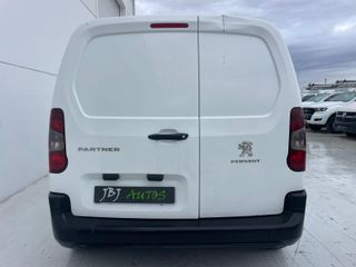 Peugeot Partner BlueHDi 100 cv. -Av. Motor- 6.500€