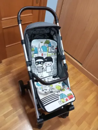 Silla de paseo con funda impermeable