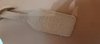 Borsetta in pelle marrone con tracolla