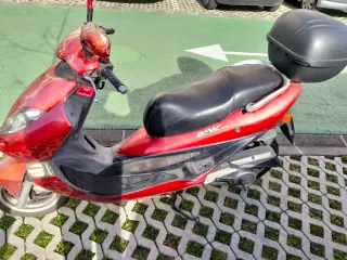 Kymco Bet&Win 150cc Scooter
