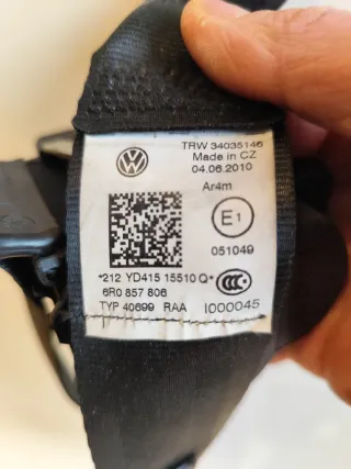 Cinturón Seguridad trasero derecho VW Polo 2010