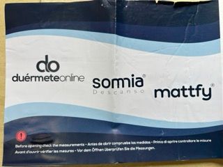 Colchón nuevo 135cm, sábanas, protector y edredón.