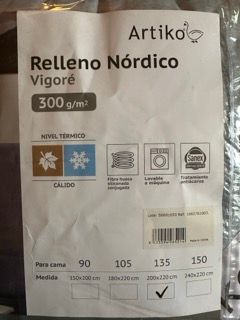 Colchón nuevo 135cm, sábanas, protector y edredón.