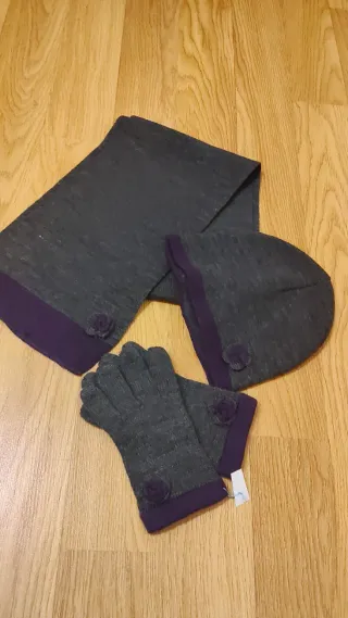 Conjunto de bufanda, gorro y guantes