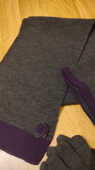 Conjunto de bufanda, gorro y guantes