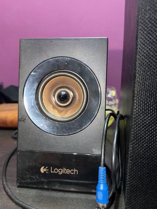 Sistema Altavoces Logitech Z533 S-00150 Multimedia