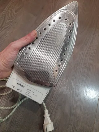 Plancha Ufesa PV-155