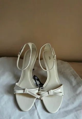 Sandalias Zara Tacon Lazos Beige
