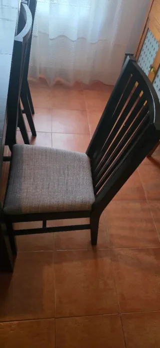 Mesa comedor negra con 6 sillas