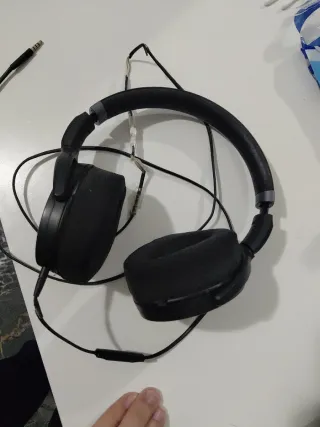 Cuffie Sennheiser Nere (molto usurate)