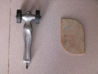 Llaguero y rematador para yesero