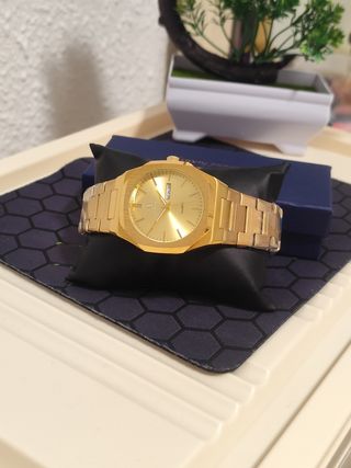 Reloj poedagar Hombre Dorado
