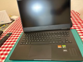 HP OMEN 16 Laptop Nero