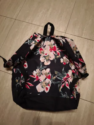 Mochila Roxy Floral Negra