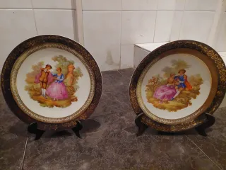 2 Platos de Porcelana Dibujos Época