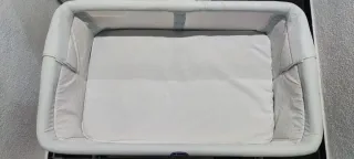 Cuna bebé Chicco Next2Me buen estado