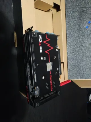 Tarjeta Gráfica Sapphire Radeon 6600 8GB