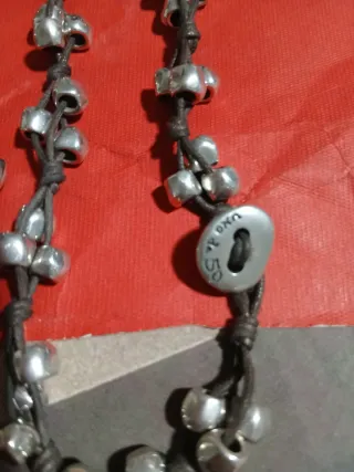 Collar Uno de 50 Plata y Marrón