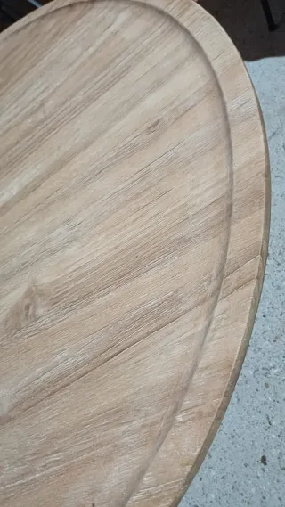 Mesa redonda de madera pie  metálico de 80 cm diám