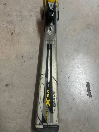 Esquís Elan con fijaciones
