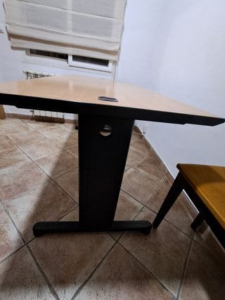 Mesa estudio/despacho 160: ancho, 80: fondo, 72: a