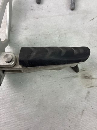 Estribo Izquierdo BMW R 1200 R