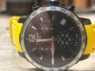 Reloj Tissot Quickster Negro y Amarillo