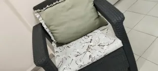 Conjunto de jardín 2 sillones,mesa y cojines