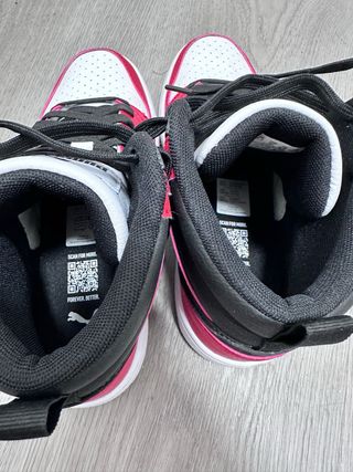 Zapatillas Puma Rojas y Blancas utilizadas 1 vez