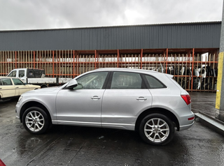 Audi Q5 SE 2.0 TDI 143 Quattro INGLES