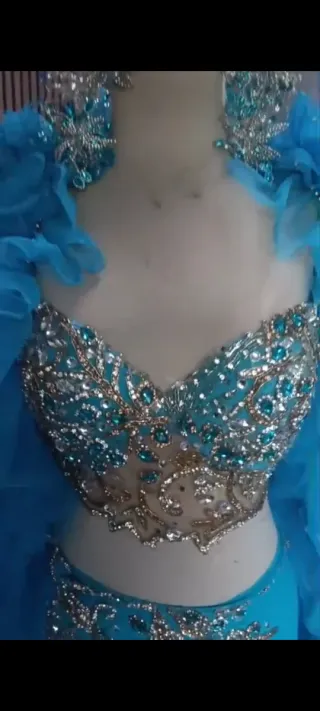Vestido de Novia Azul con Dorado